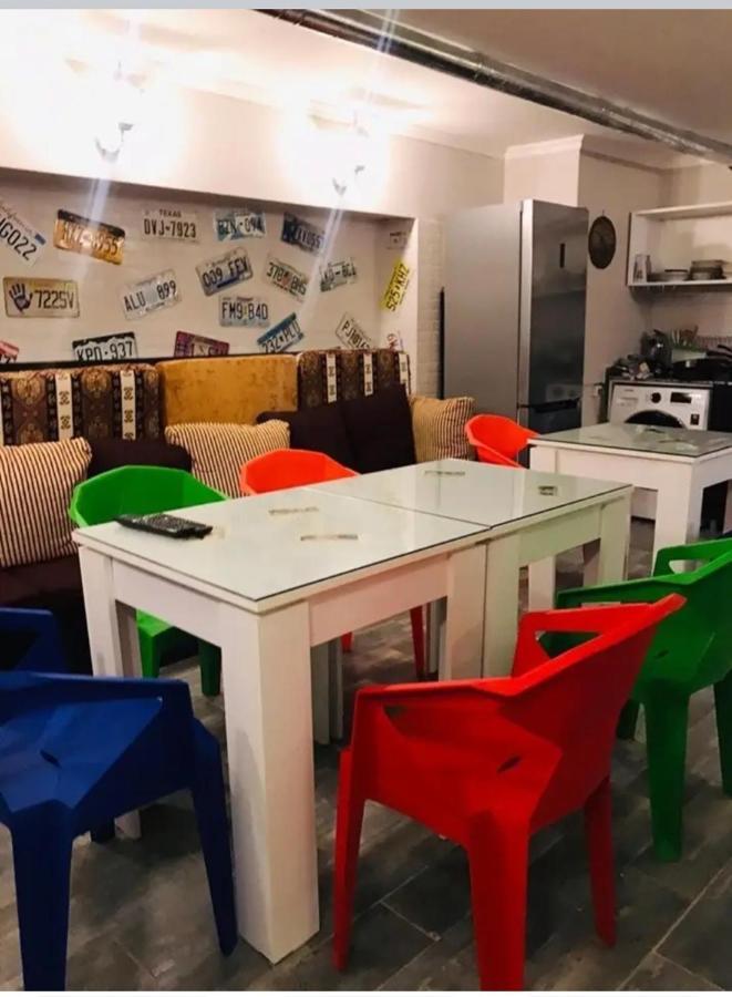 Hostel Voyage Батумі Екстер'єр фото