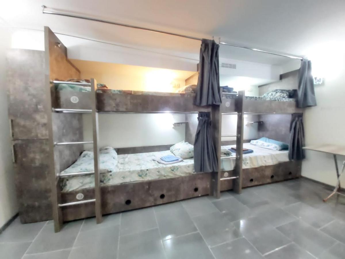 Hostel Voyage Батумі Екстер'єр фото