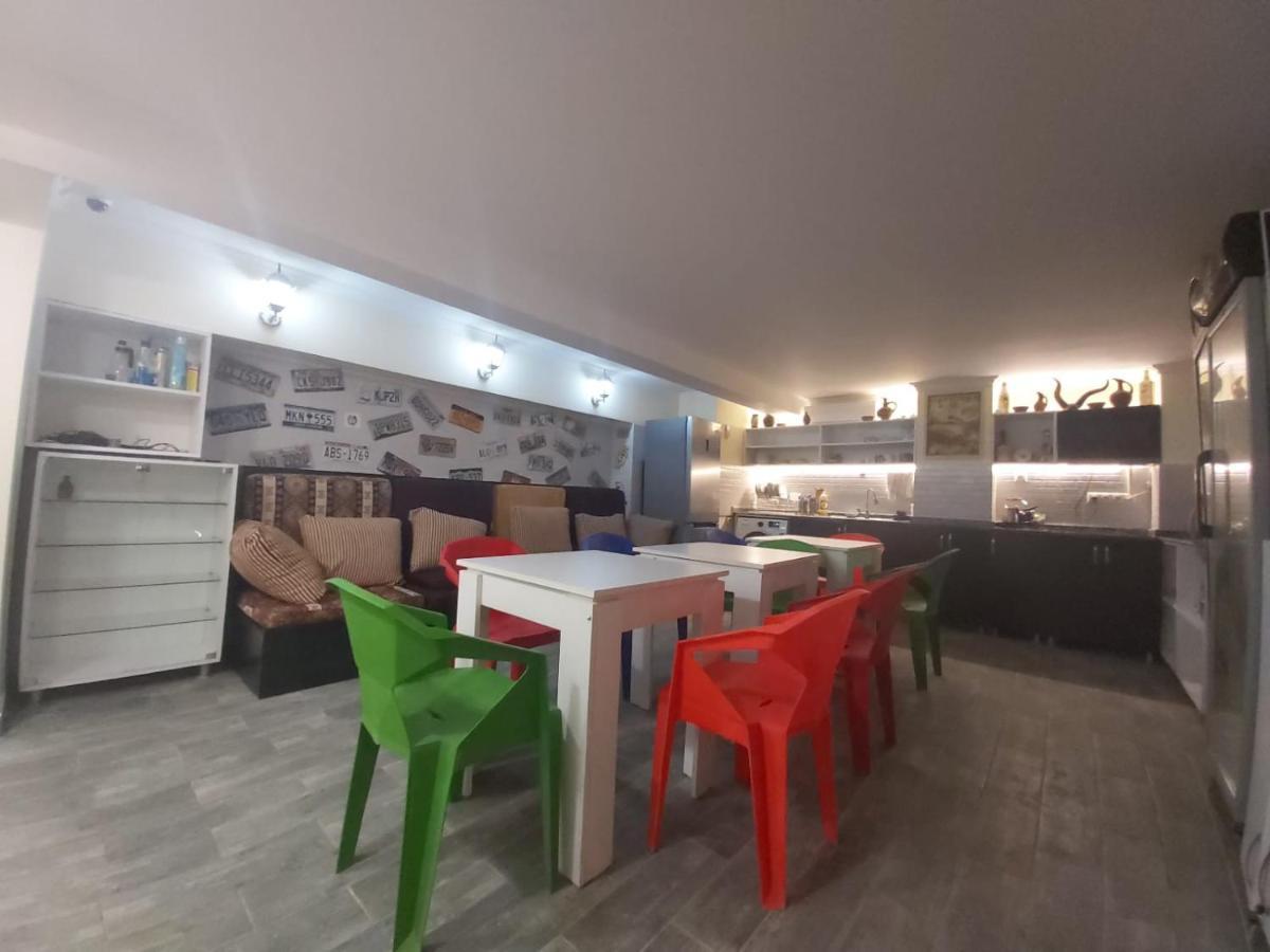 Hostel Voyage Батумі Екстер'єр фото