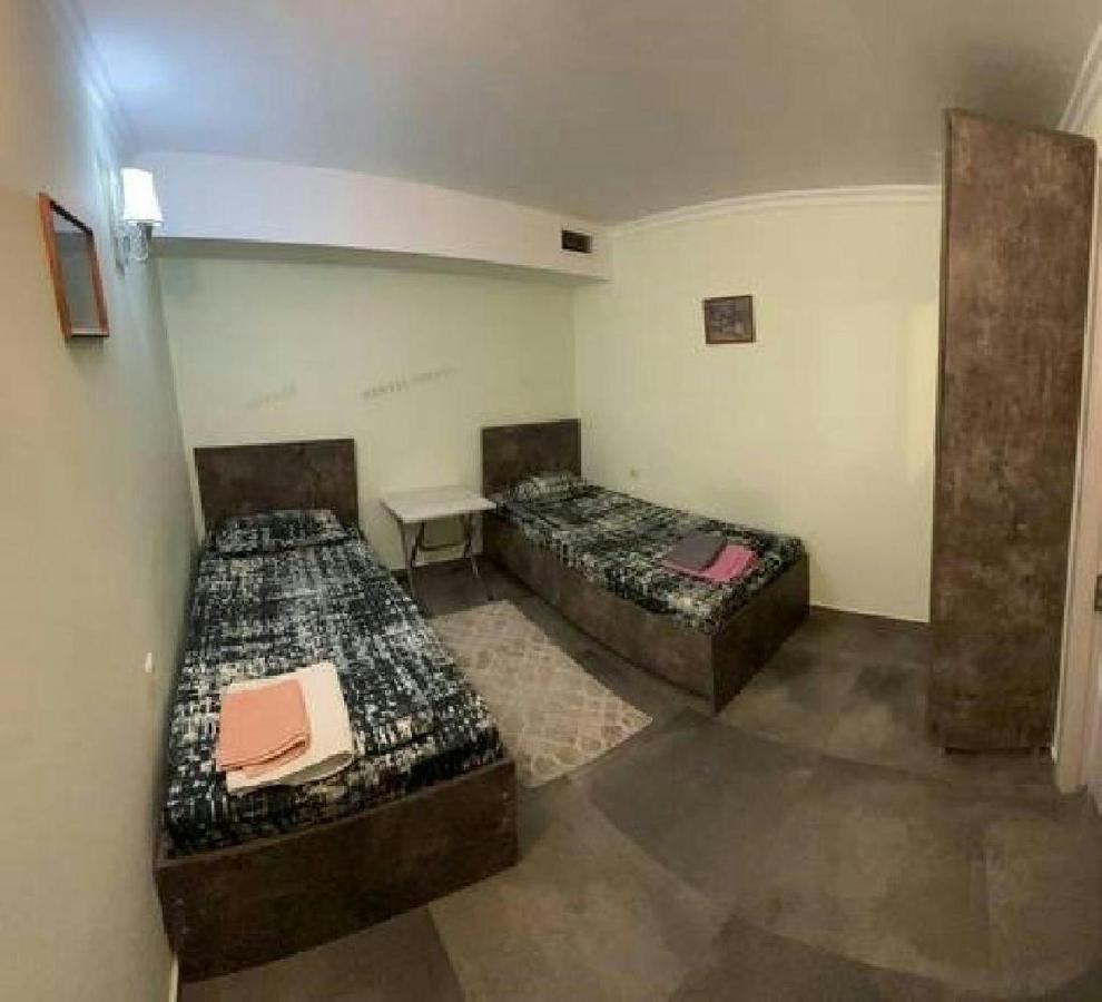 Hostel Voyage Батумі Екстер'єр фото