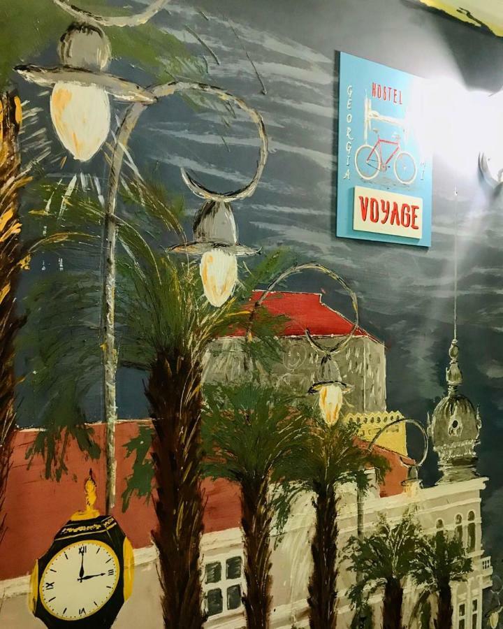 Hostel Voyage Батумі Екстер'єр фото