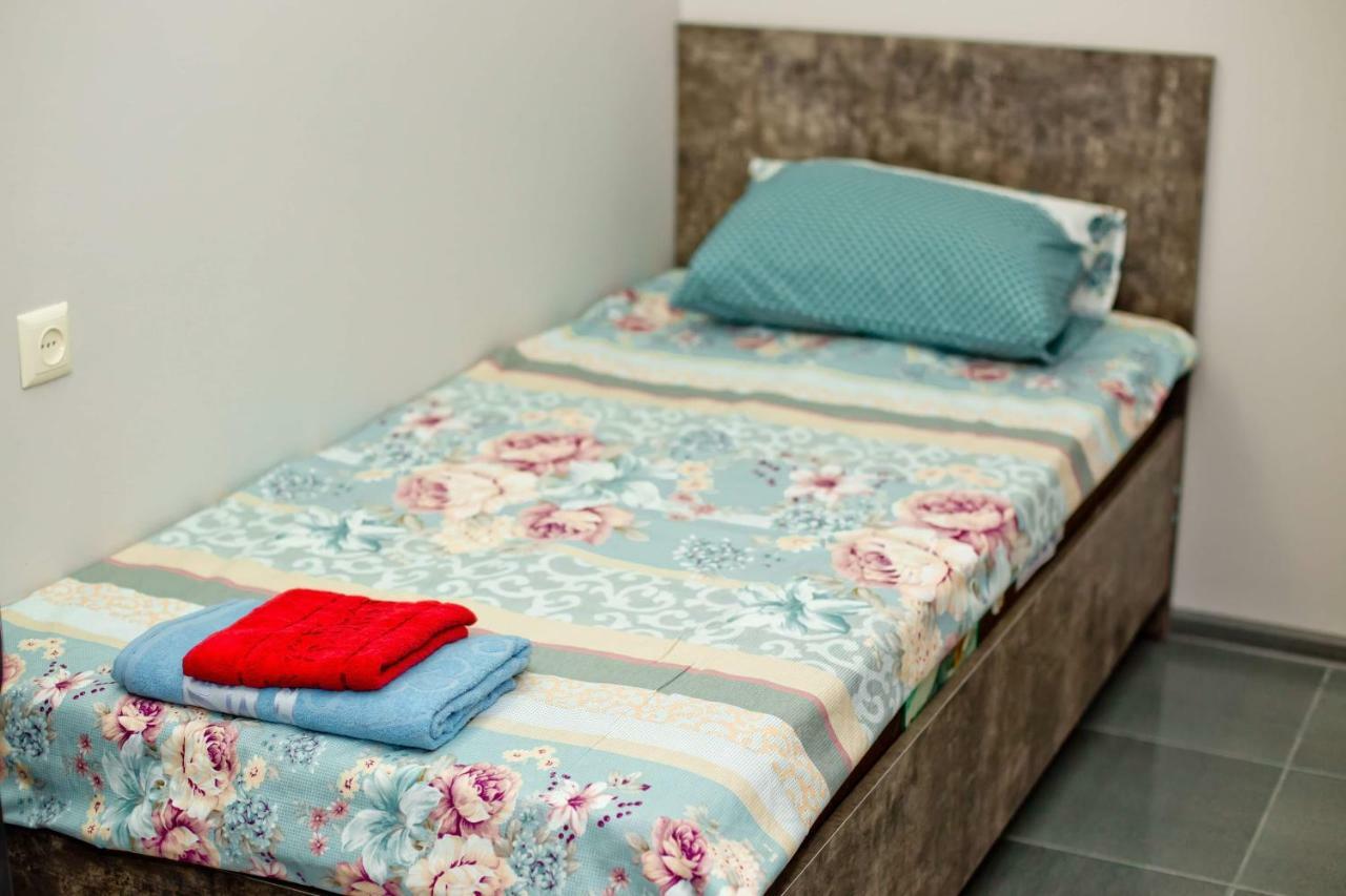 Hostel Voyage Батумі Екстер'єр фото
